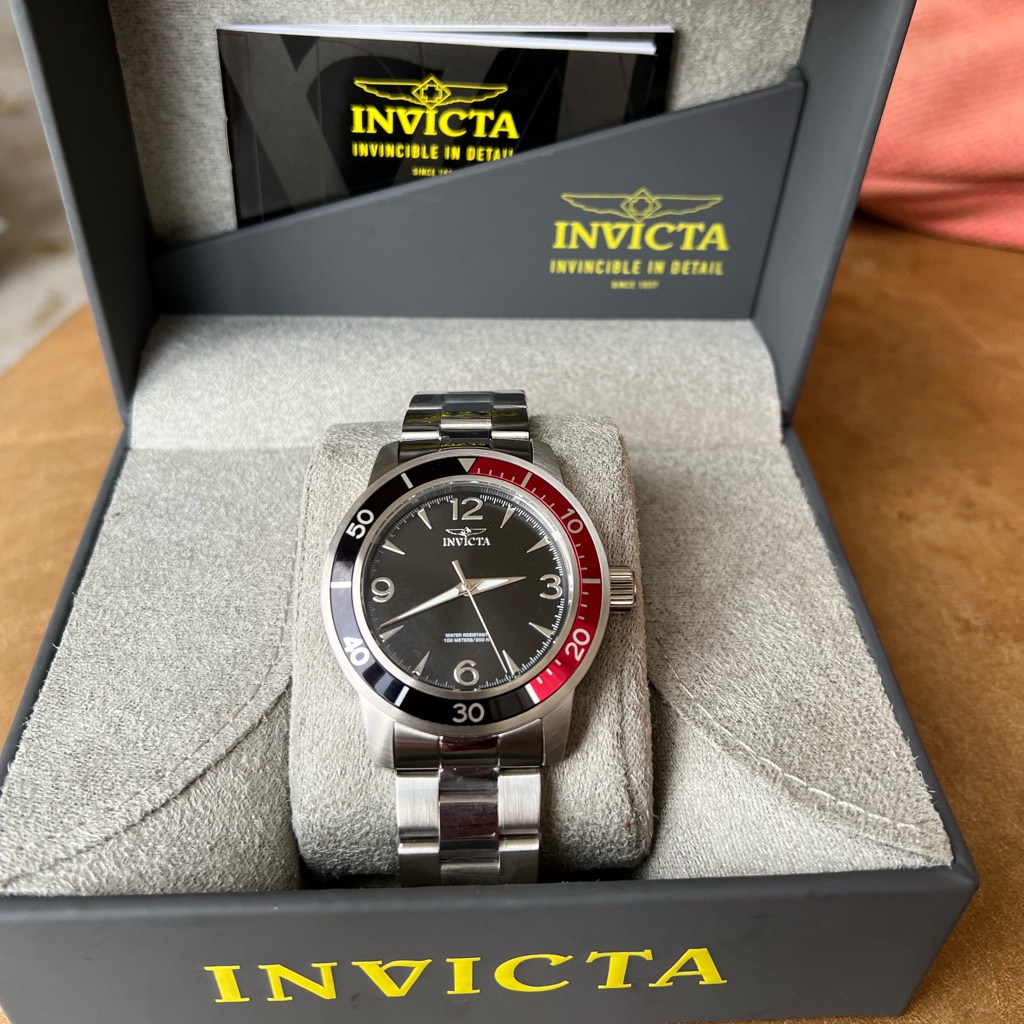 Invicta 38516 Nwt